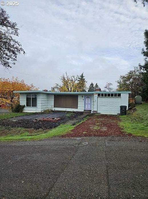 1st image of 104 SE 8th St