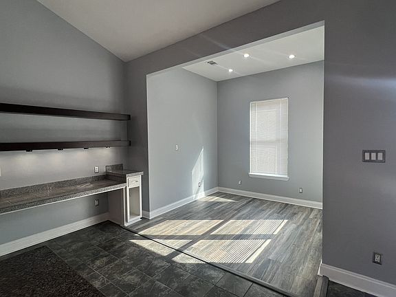 5th image of 2211 Quiet Wood Dr