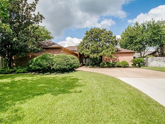 3rd image of 2234 Foreland Dr
