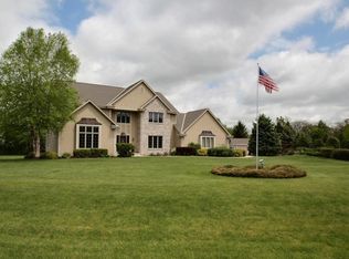 N41W27760 Ishnala Trl, Pewaukee, WI 53072