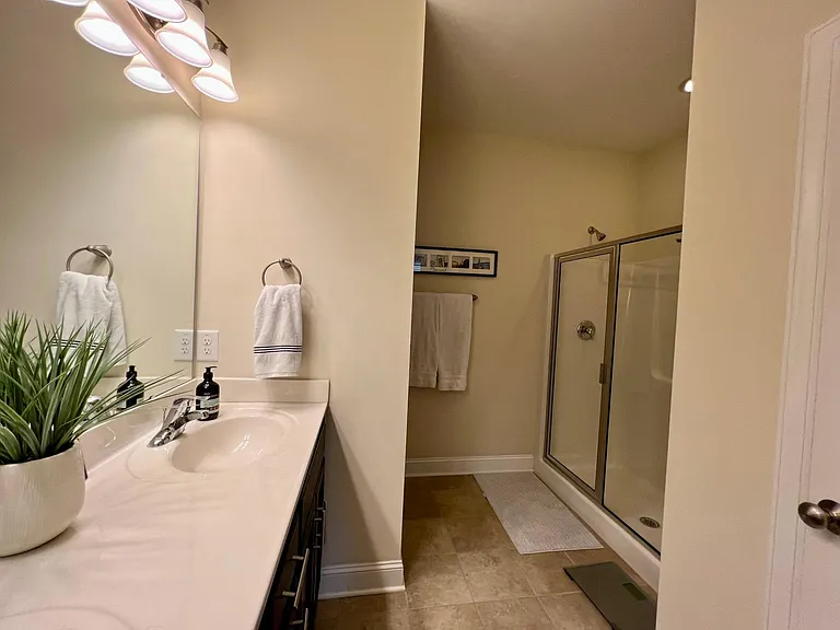 213 Windy Creek Ln — Photo 5