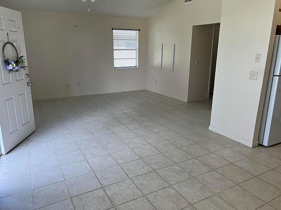 3rd image of 5879 SE Wilsie Drive