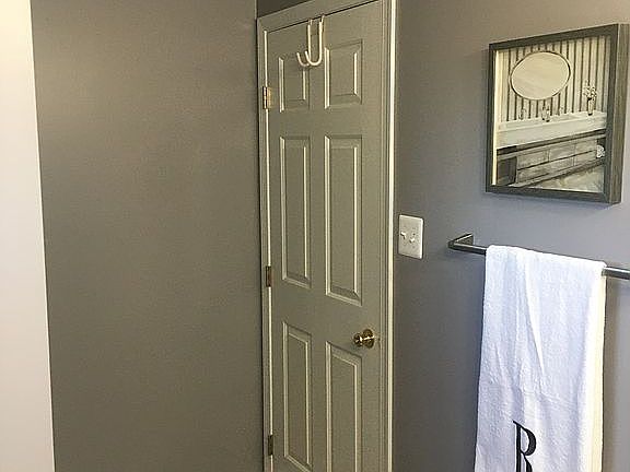 Full Master Bathroom 