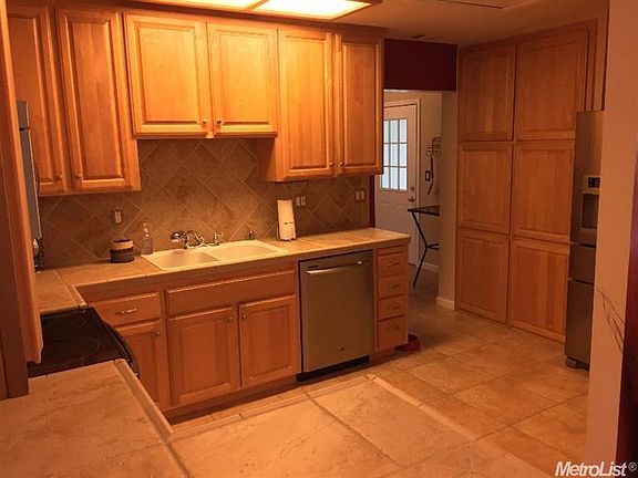 5th image of 3820 Whispering Pines Ln