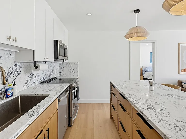 2999 Mission Blvd #201 — Photo 15