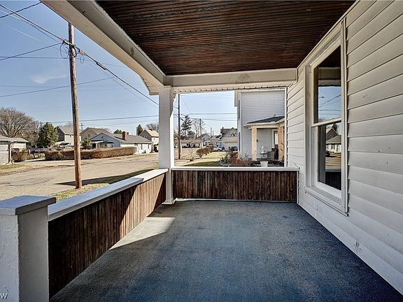 3rd image of 1126 Sherman Ave NW