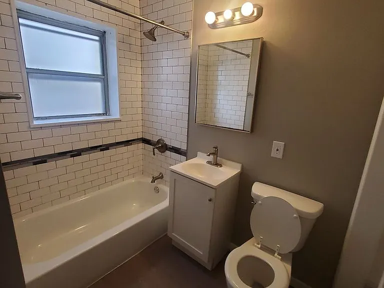 3140 S Kinnickinnic Ave. (6 Unit) — Photo 2