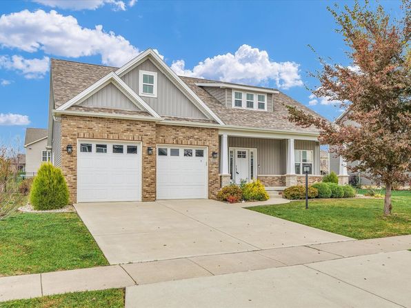 1616 Kassen Ave, Mahomet, IL 61853
