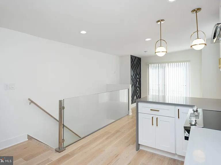 2517 Cedar St #2 — Photo 16