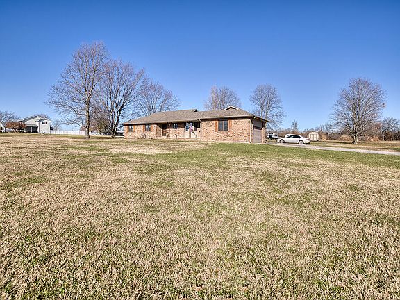 3rd image of 4742 S Westwood Drive