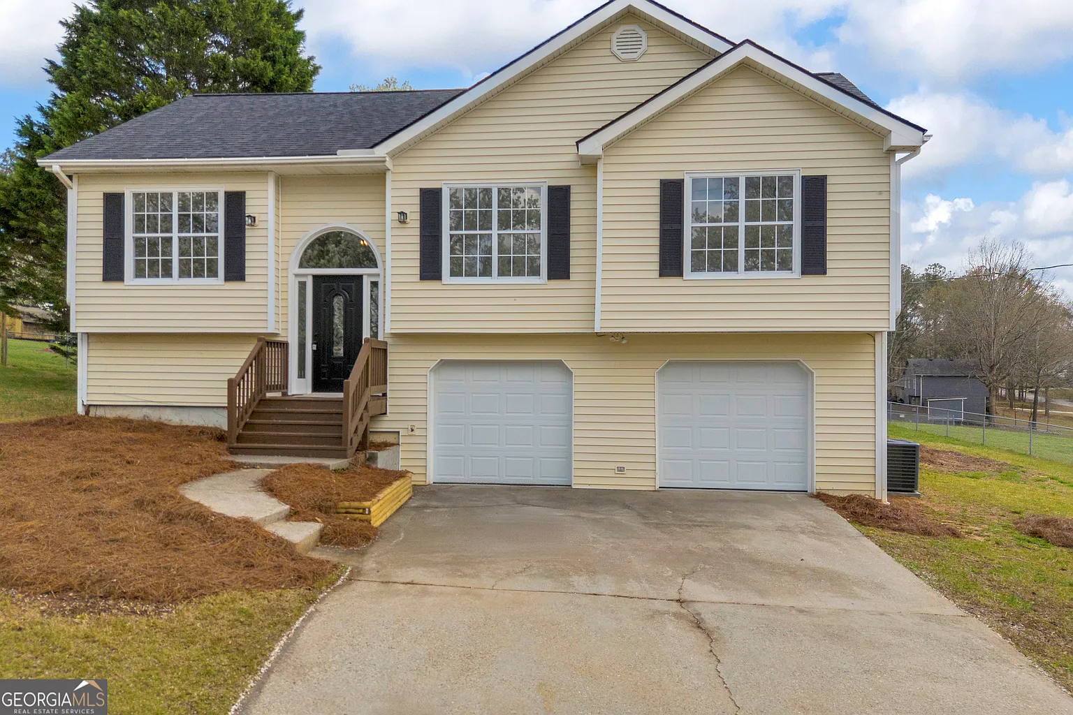 301 Jonaquil Ave photo 1