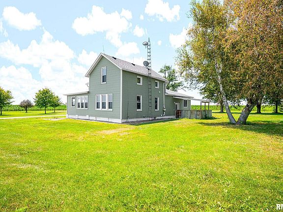 3rd image of 1723 County Road 2200 E