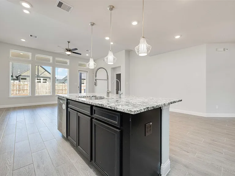 6306 Loquat Grove Ct — Photo 13