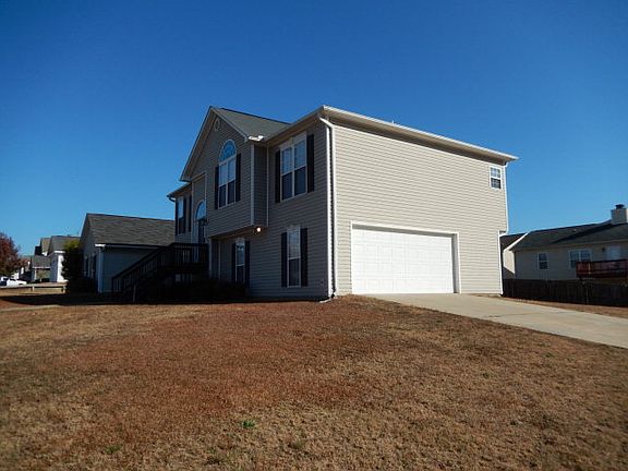 2nd image of 2800 Gatewood Dr