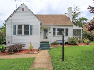 1417 Broad St, Altavista, VA 24517