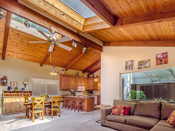 5th image of 124 Grant St #124