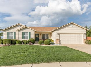1020 Tower Park Dr, Saint Charles, MO