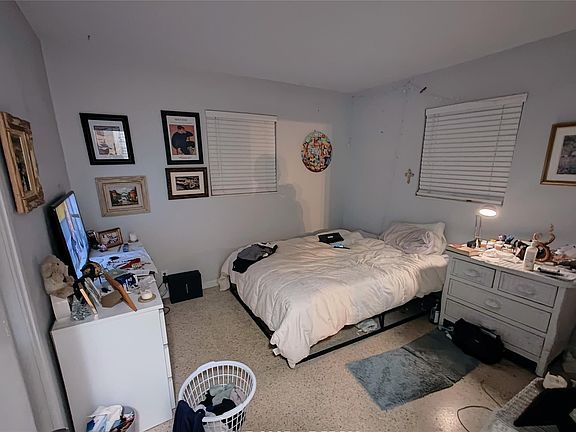 4th image of 1441 SW 1st Avenue
