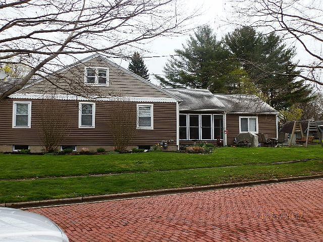 1st image of 182 W Virginia Blvd