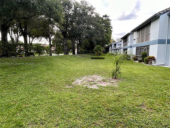 5th image of 9802 Nickels Blvd APT 905