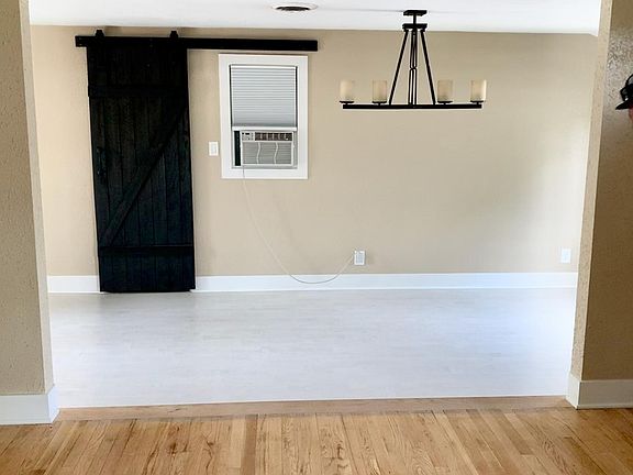 Doorway to dinning room