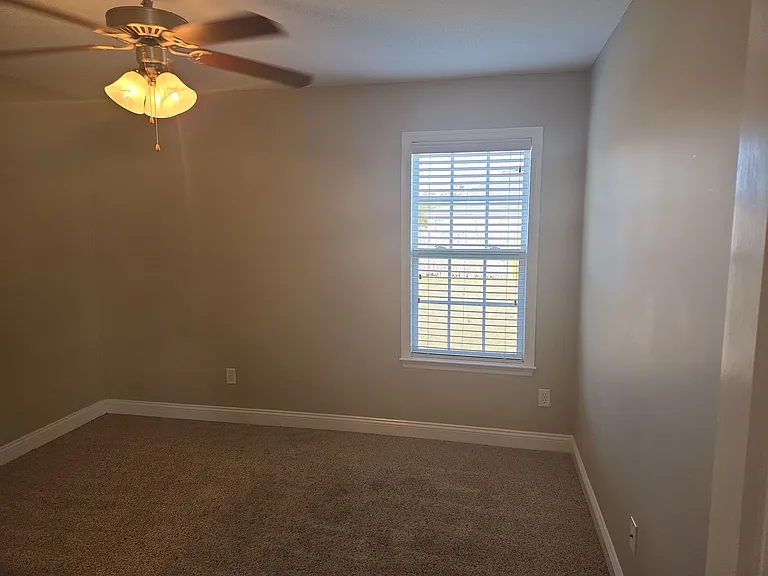 4916 Grant Dr — Photo 11