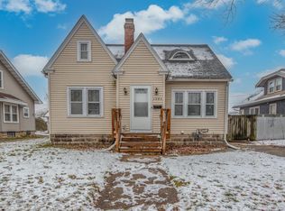 1243 Center Ave, Janesville, WI 53546