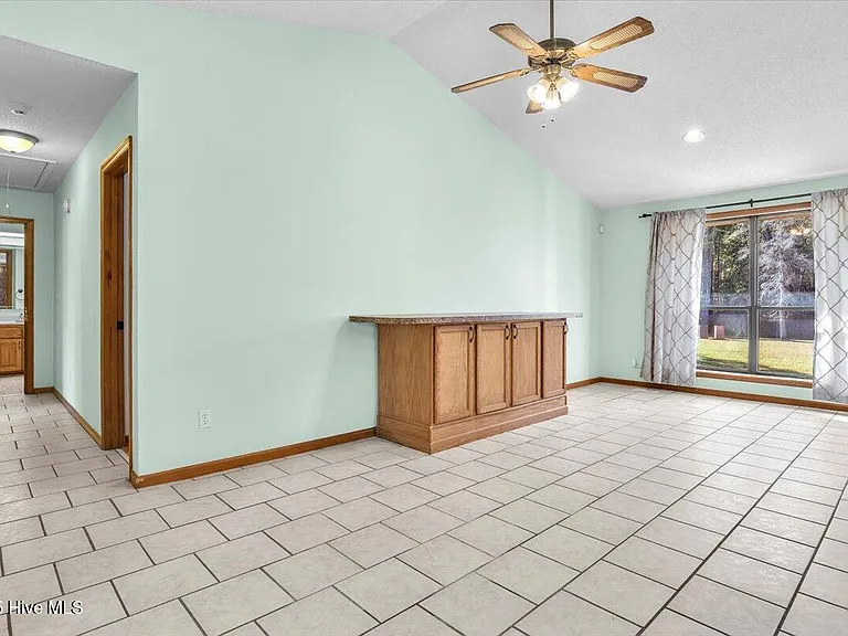 7071 Old Oak Rd NW — Photo 32