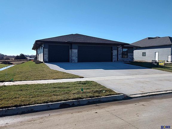 3rd image of 8931 Buckskin Ct