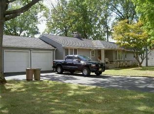 13 Lakeside Dr N, Piscataway, NJ 08854