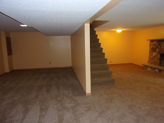 5th image of 420 Strecker Lane
