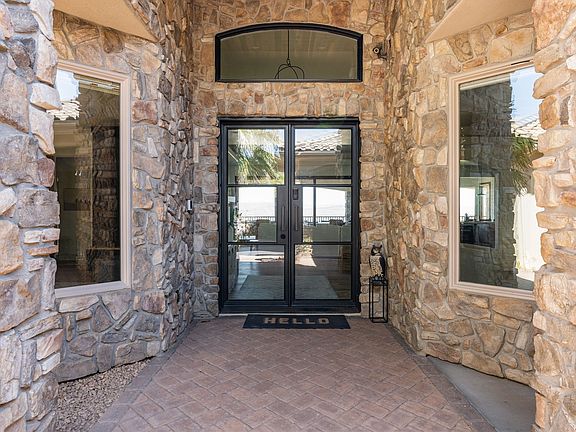 2nd image of 1343 Cambridge Ave #204