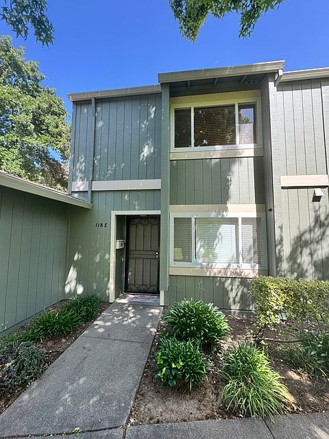 Townhouse entrance