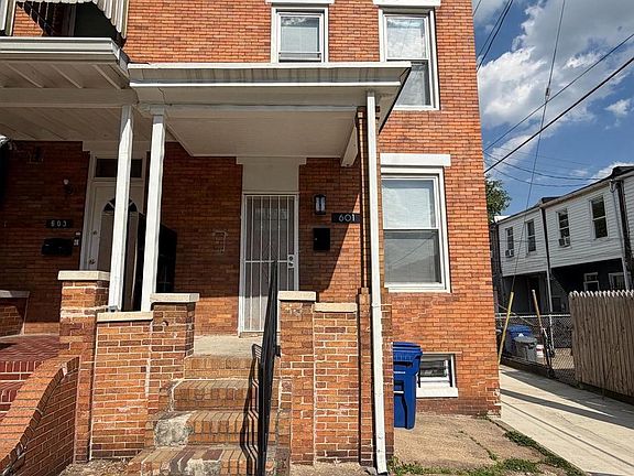 2nd image of 601 N Clinton St