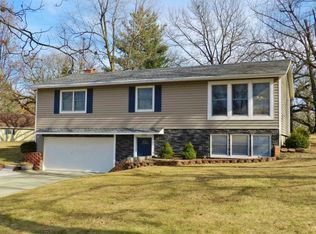 239 White Ridge Dr, Maryville, MO 64468