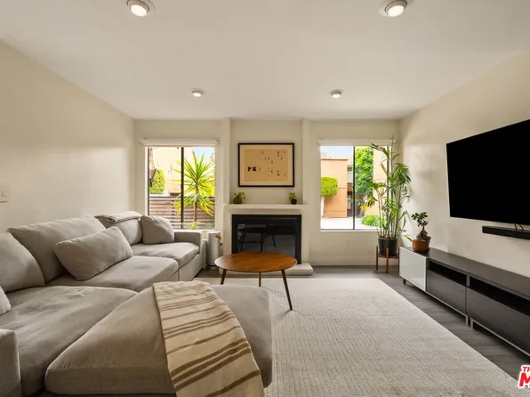 100 Hurlbut St APT 12, Pasadena, CA 91105