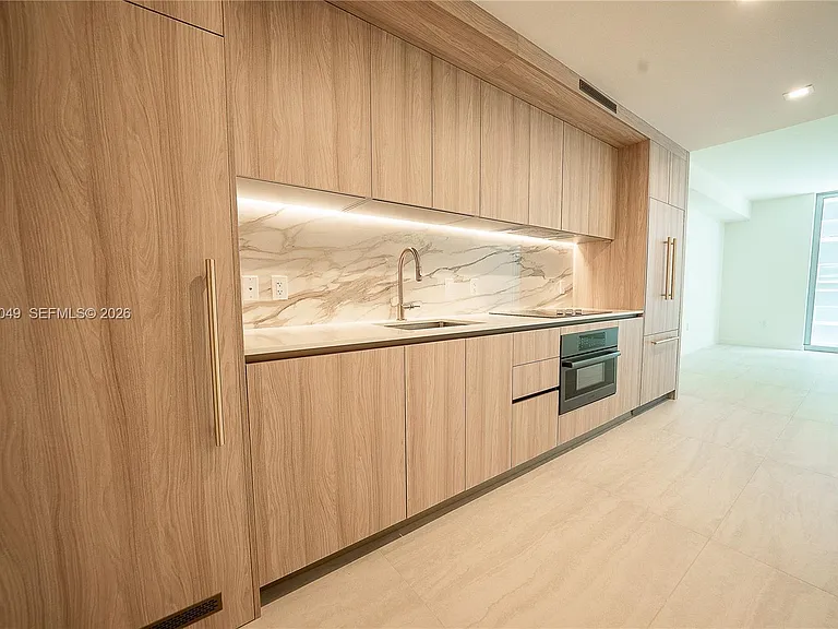 77 SE 5th St #1607 — Photo 1