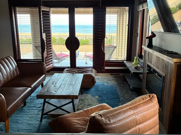 4288 Ocean Front Ave, Virginia Beach, VA 23451
