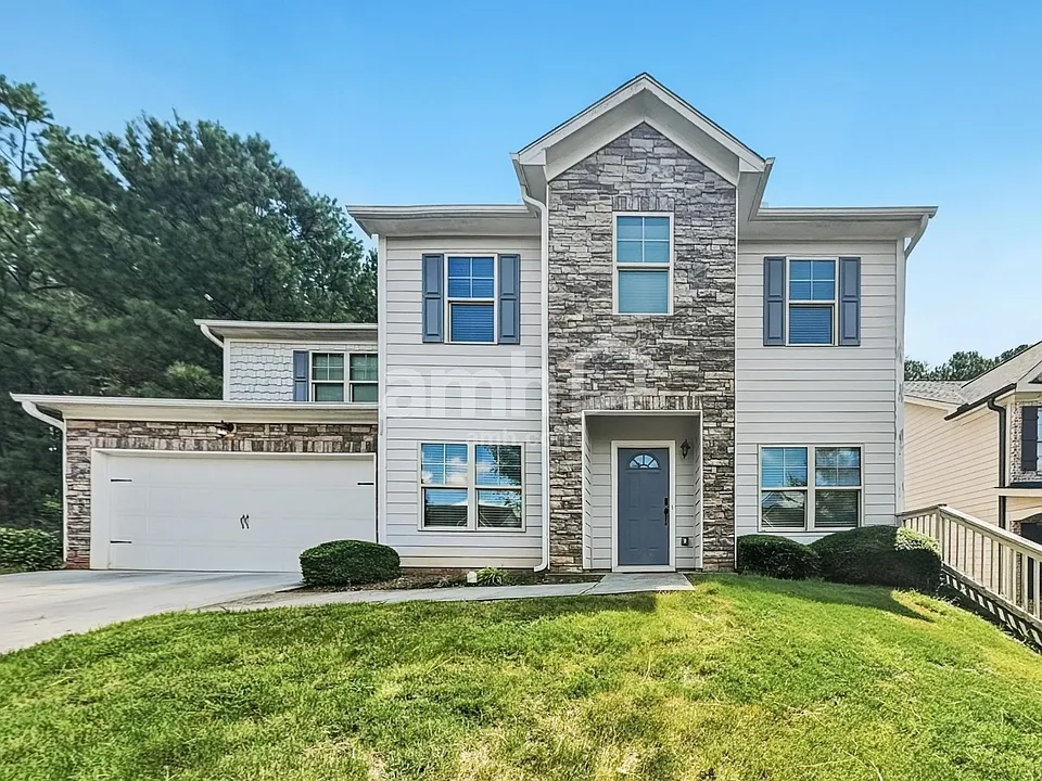 2049 Greenfern Ct