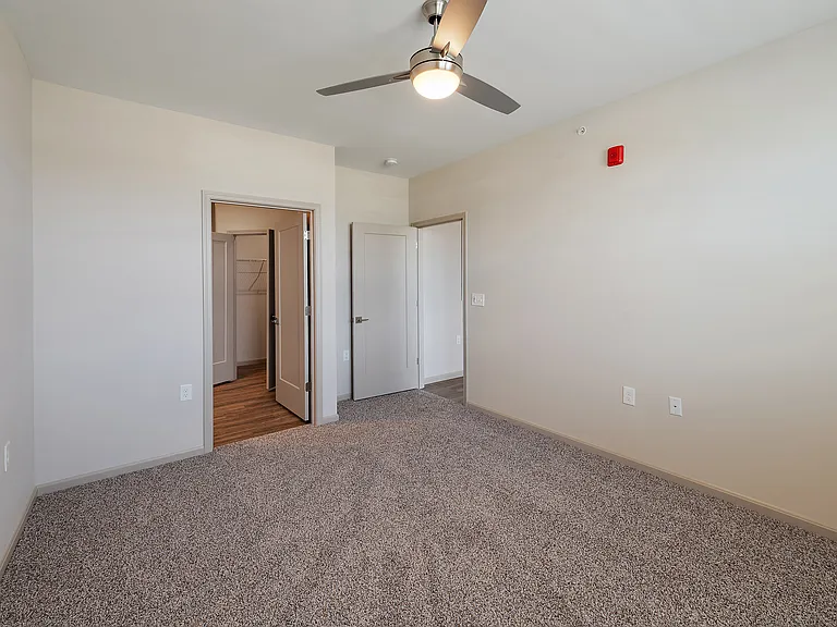 19Nineteen Promenade — Photo 131