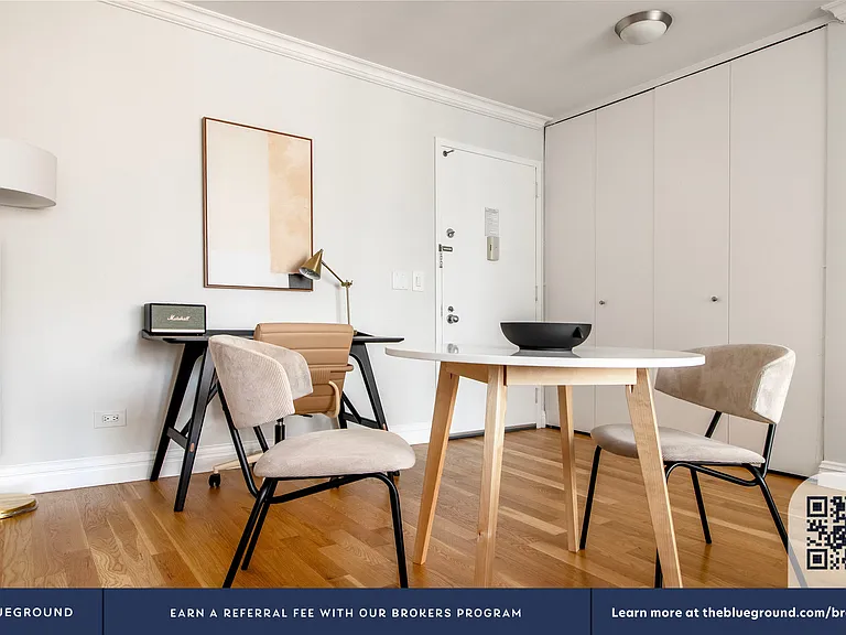 235 W 48th St #23M — Photo 8
