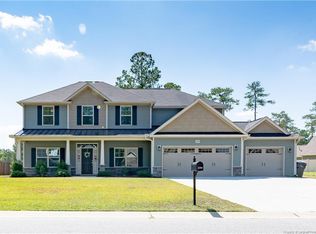 2259 Andalusian Dr, Hope Mills, NC 28348