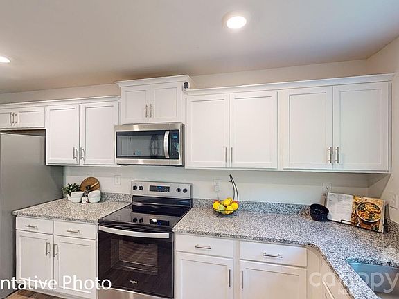 5th image of 2094 10th St SE