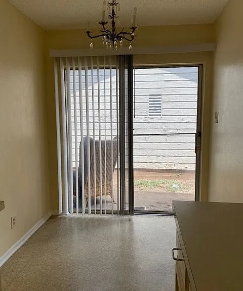 Breakfast Room_08182022