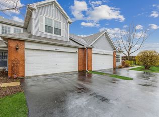 10047 Haverhill Ln #10047, Huntley, IL 60142