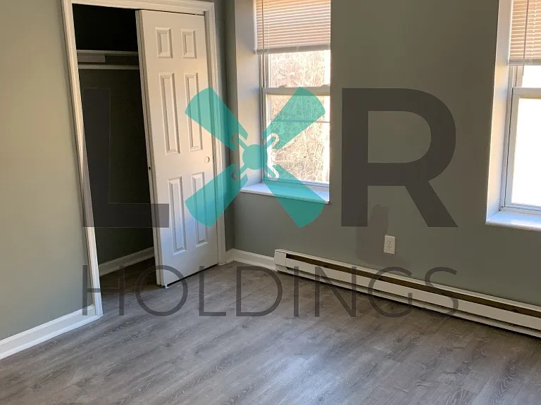 1822 W Erie Ave — Photo 8