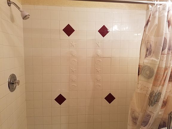 Shower/Tile