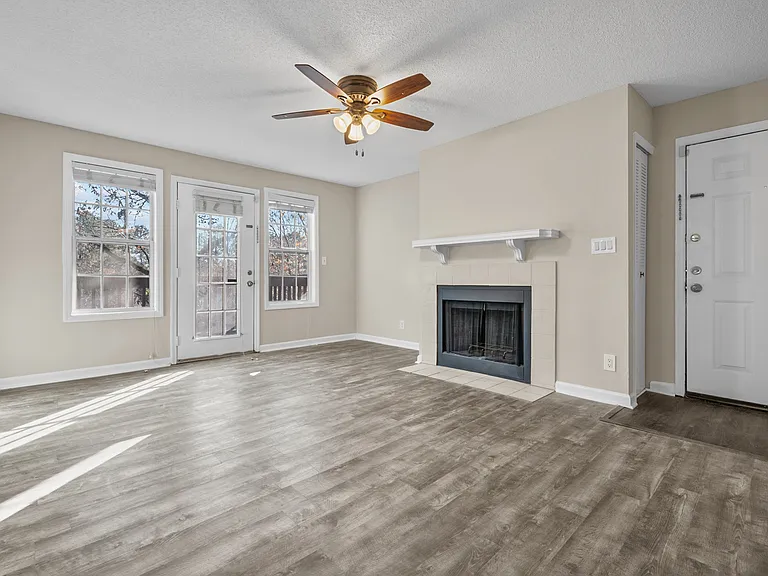 Cypress Pointe St — Photo 13