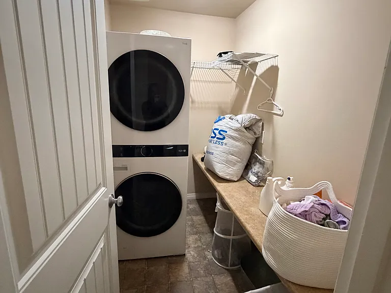 1430 Blaine Ave — Photo 13
