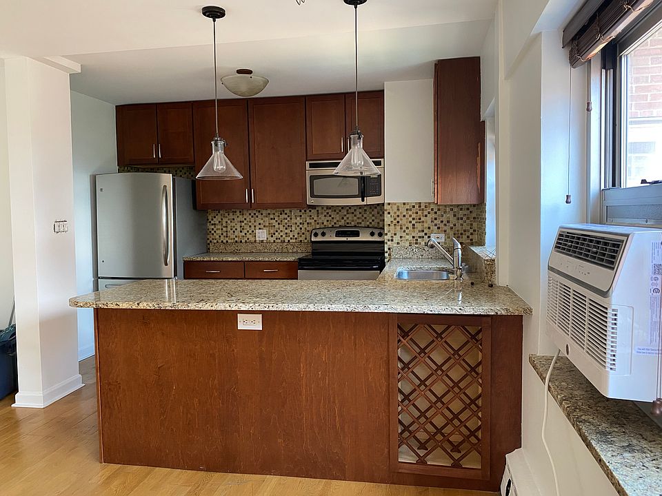 1st image of 4920 N Marine Dr #1121